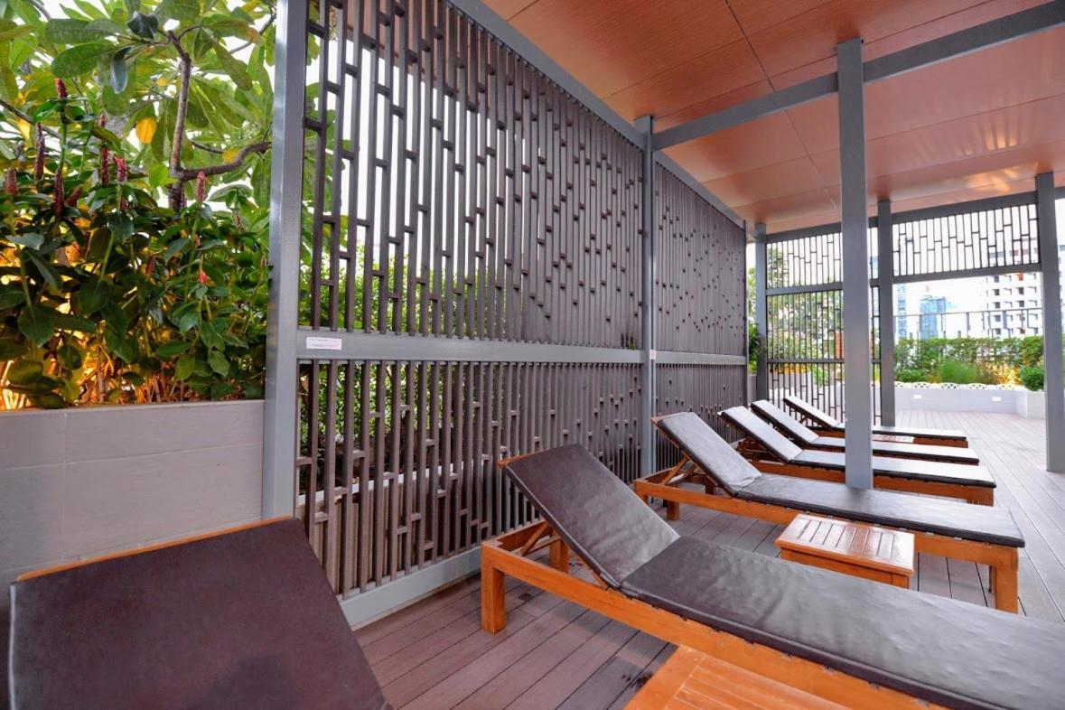Dazzle Sukhumvit 7 By Lefoyer Apartment Bangkok Exterior foto