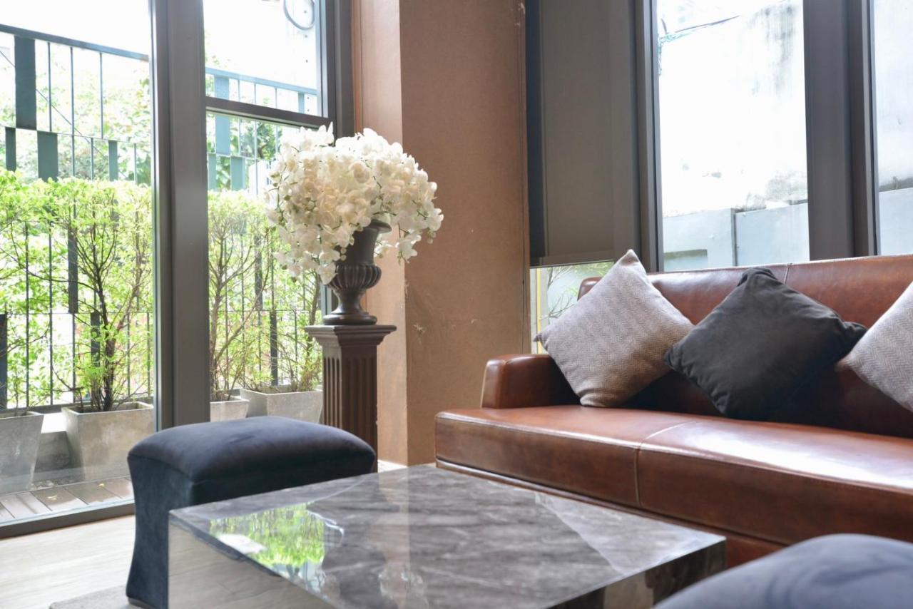 Dazzle Sukhumvit 7 By Lefoyer Apartment Bangkok Exterior foto