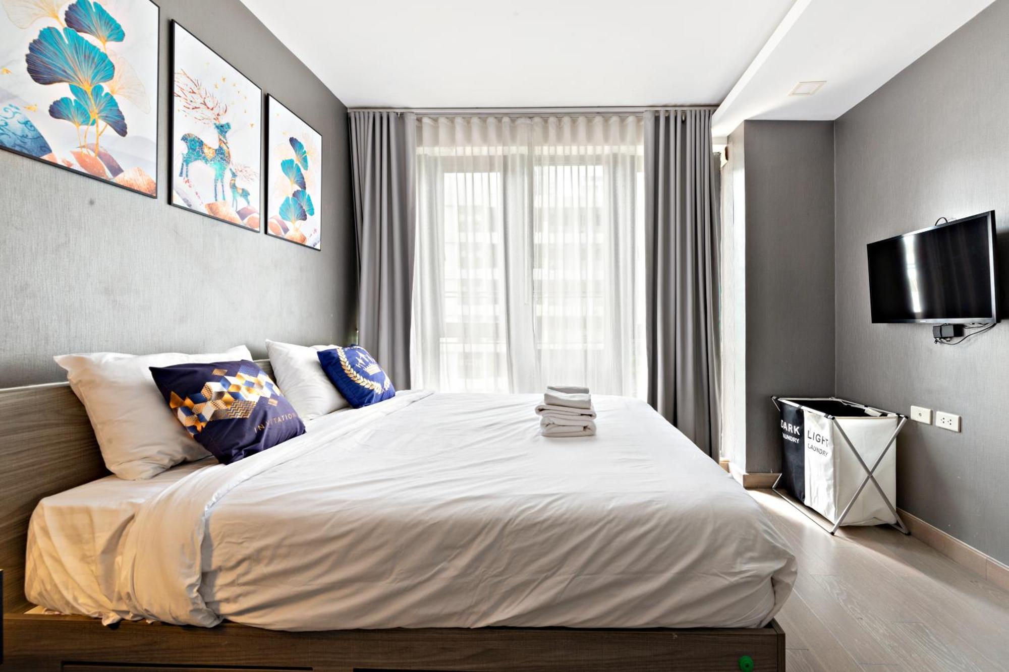 Dazzle Sukhumvit 7 By Lefoyer Apartment Bangkok Exterior foto