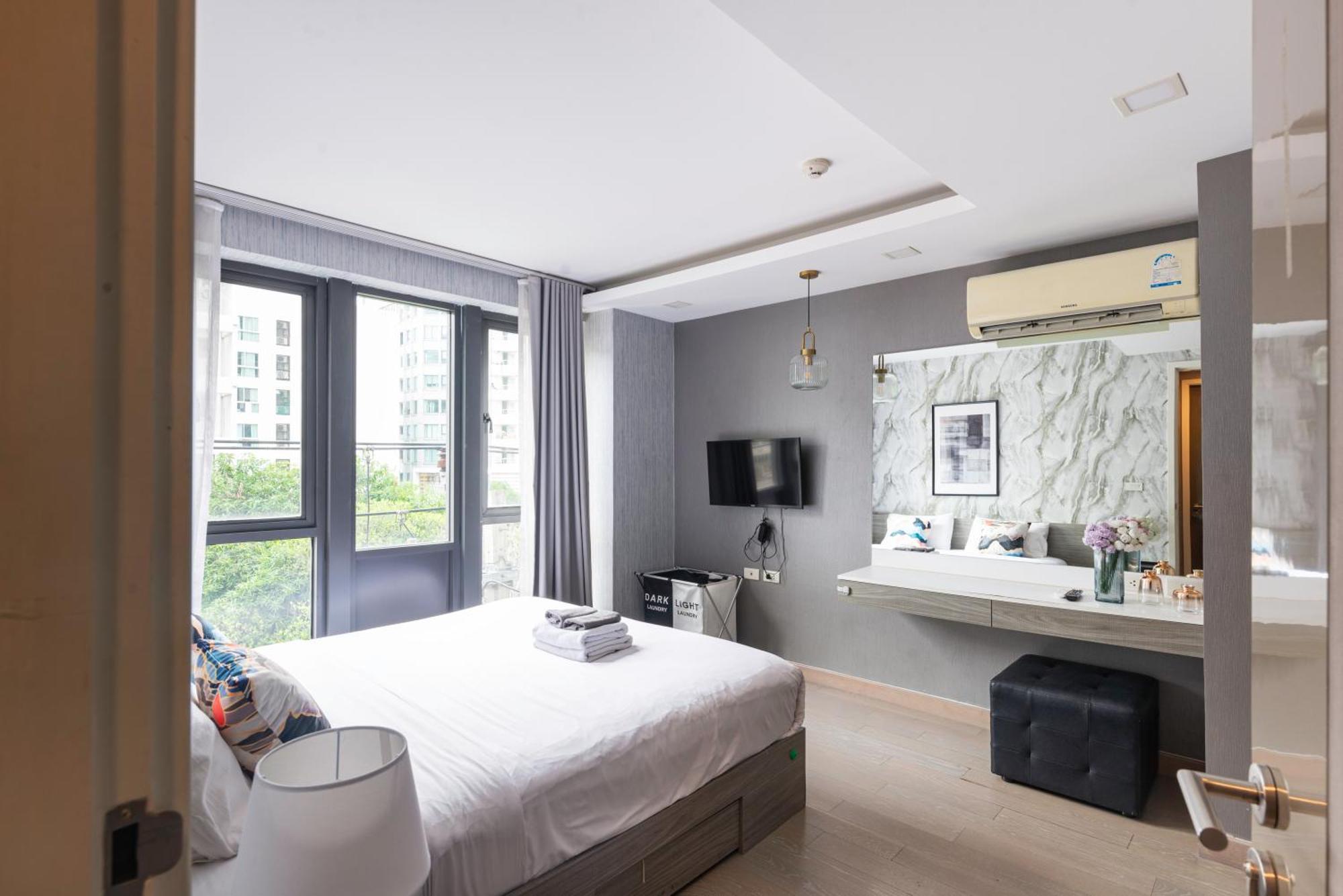 Dazzle Sukhumvit 7 By Lefoyer Apartment Bangkok Exterior foto