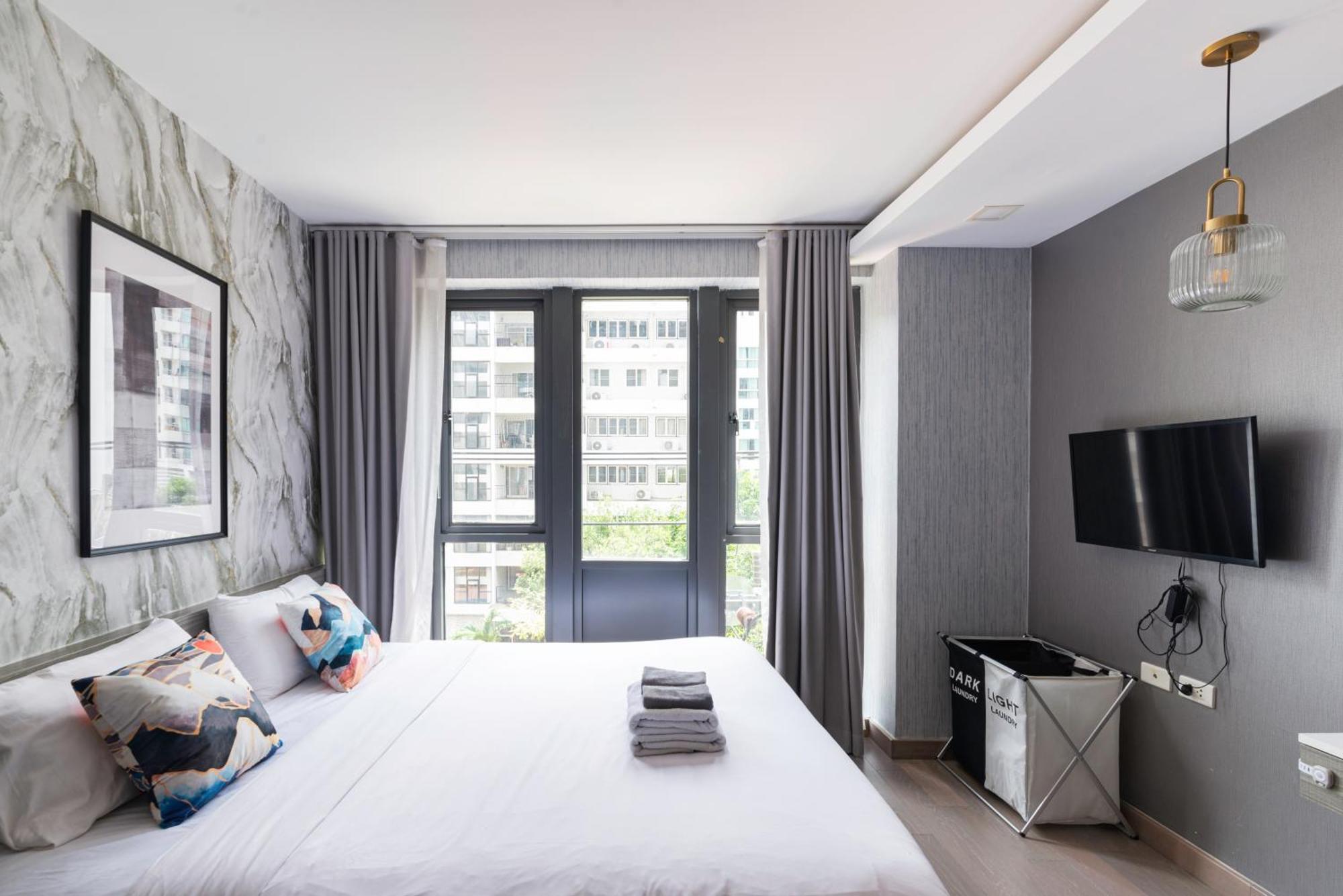 Dazzle Sukhumvit 7 By Lefoyer Apartment Bangkok Exterior foto