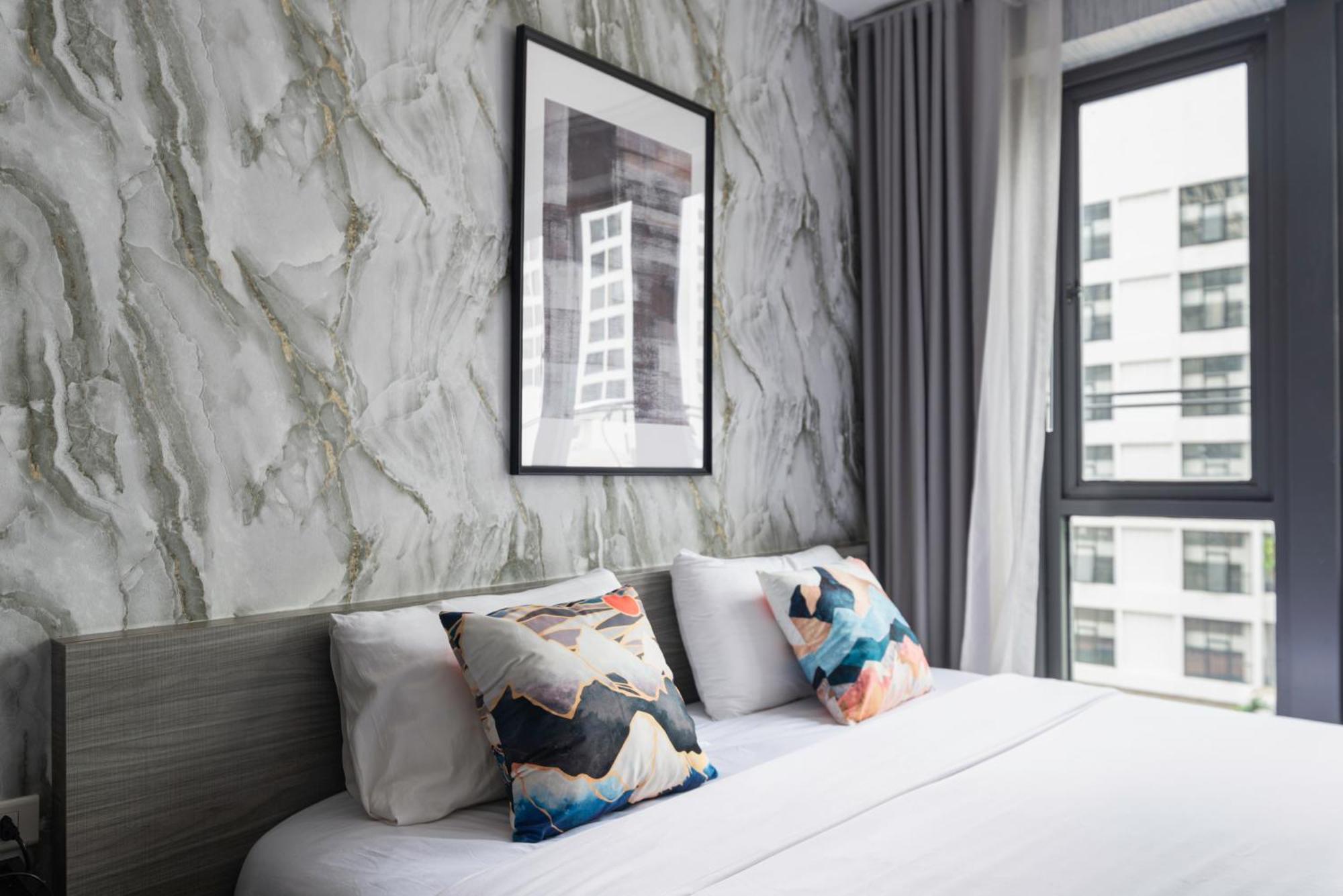 Dazzle Sukhumvit 7 By Lefoyer Apartment Bangkok Exterior foto